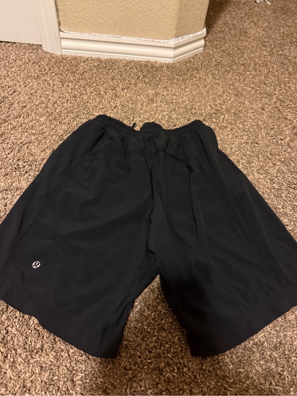 7” lululemon athletica Men’s Black Athletic Shorts with Logo